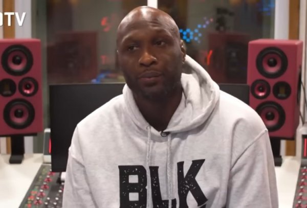 股票配资公司排行 奥多姆：我有几个哥们靠我养活 天天吃我喝我 竟然没阻止我吸大麻